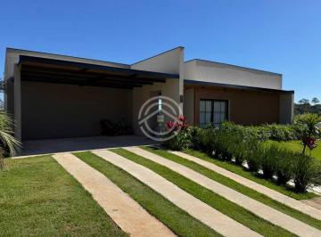 Casa · 320m² · 3 Quartos · 4 Vagas · Casa em Condomínio : Térrea / Residencial / Residencial SETE LAGOS