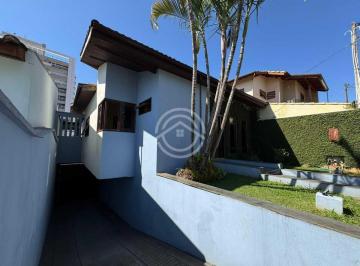 Comercial · 211m² · 3 Quartos · 5 Vagas · Casa : / Comercial / Jardim Coronel Peroba