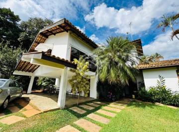Casa · 440m² · 3 Quartos · 6 Vagas · Casa em Condomínio : / Residencial / Parque das Laranjeiras