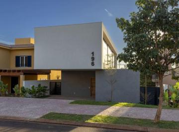 Casa · 303m² · 3 Quartos · 4 Vagas · Sobrado para venda em Vila Do Golf de 303.00m² com 3 Quartos, 3 Suites e 4 Garagens