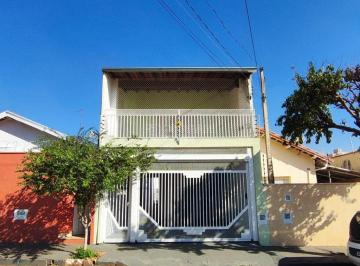 Casa · 132m² · 2 Quartos · 4 Vagas · Casa para venda em Centro de 132.00m² com 2 Quartos, 2 Suites e 4 Garagens
