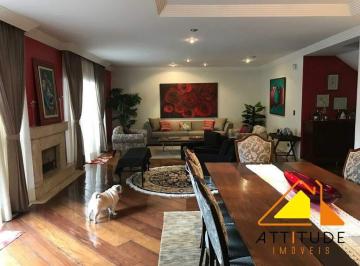 Casa · 380m² · 4 Quartos · 3 Vagas · Sobrado para venda em Centro de 380.00m² com 4 Quartos, 4 Suites e 3 Garagens