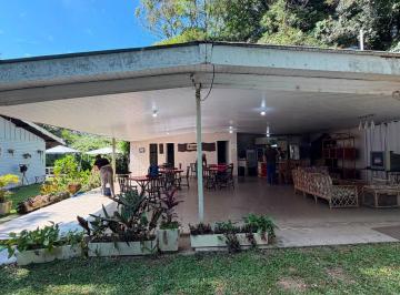 Terreno · 587m² · 3 Quartos · 6 Vagas · Chácara para venda e aluguel em Centro de 587.00m² com 3 Quartos, 1 Suite e 6 Garagens