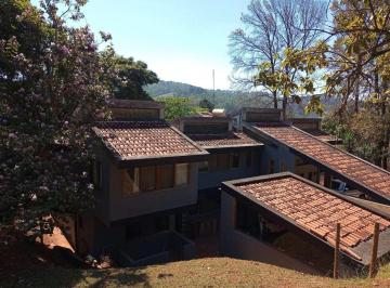 Casa · 490m² · 3 Quartos · 2 Vagas · Casa para venda em Centro de 490.00m² com 3 Quartos, 3 Suites e 2 Garagens