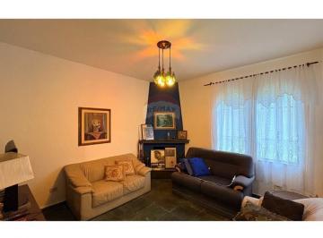Terreno · 367m² · 2 Quartos · 3 Vagas · Chácara para venda em Vila Do Rio Cachoeira de 366.86m² com 2 Quartos, 2 Suites e 3 Garagens