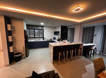 Casa · 280m² · 5 Quartos · 5 Vagas · Sobrado para venda em Cidade Industrial de 280.00m² com 5 Quartos, 3 Suites e 5 Garagens