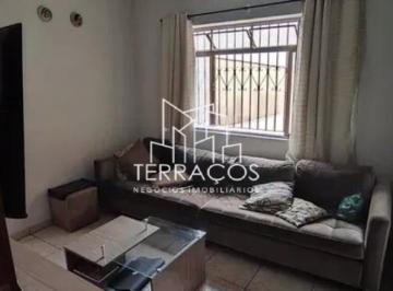 Casa · 226m² · 4 Quartos · 6 Vagas · Casa para venda em Vila Santa Terezinha de 226.00m² com 4 Quartos, 2 Suites e 6 Garagens