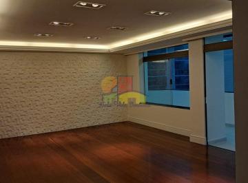 Apartamento · 228m² · 4 Quartos · 3 Vagas · Apartamento para venda em Centro de 228.00m² com 4 Quartos, 2 Suites e 3 Garagens