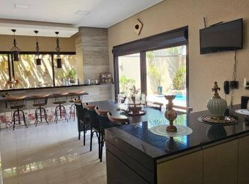 Casa · 219m² · 3 Quartos · 4 Vagas · Casa de Condomínio para venda em Condomínio Residencial Recanto Do Lago de 219.00m² com 3 Quartos, 3