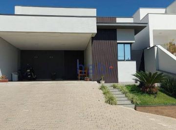 Casa · 200m² · 3 Quartos · 4 Vagas · Casa de Condomínio para venda e aluguel em Condomínio Renaissance de 200.00m² com 3 Quartos, 1 Suite