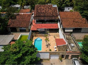 Casa · 453m² · 5 Quartos · 2 Vagas · Casa de Condomínio para venda em Jacarepaguá de 453.00m² com 5 Quartos, 2 Suites e 2 Garagens