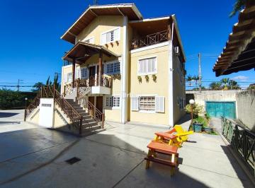 Casa · 82m² · 3 Quartos · 2 Vagas · Casa de Condomínio para venda e aluguel em Centro de 82.31m² com 3 Quartos, 1 Suite e 2 Garagens
