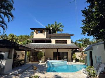 Casa · 400m² · 4 Quartos · 6 Vagas · Casa para venda em Riviera de 400.00m² com 4 Quartos, 2 Suites e 6 Garagens