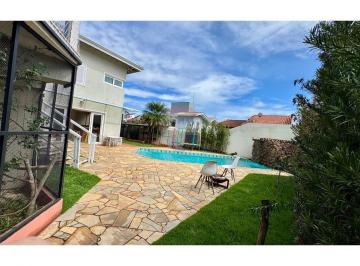 Casa · 500m² · 4 Quartos · Casa para alugar em Condomínio Aruã Eco Park de 500.00m² com 4 Quartos e 5 Suites