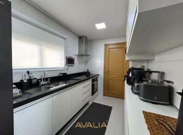 Apartamento · 216m² · 4 Quartos · 3 Vagas · Apartamento para alugar em Cidade Nova de 216.00m² com 4 Quartos, 4 Suites e 3 Garagens