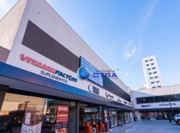 Comercial · 59m² · 86 Vagas · Loja para alugar em Bigorrilho de 59.00m² com 86 Garagens