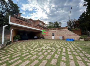 Casa · 280m² · 3 Quartos · 6 Vagas · Casa de Condomínio para venda em Caixa D´água de 280.00m² com 3 Quartos, 3 Suites e 6 Garagens