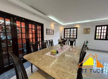 Casa · 330m² · 4 Quartos · 6 Vagas · Casa para venda em Independência de 329.75m² com 4 Quartos, 4 Suites e 6 Garagens