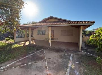 Casa · 150m² · 2 Quartos · 3 Vagas · Casa para venda em Área Rural De Botucatu de 150.00m² com 2 Quartos, 2 Suites e 3 Garagens