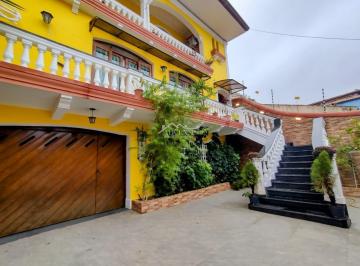 Casa · 478m² · 4 Quartos · 5 Vagas · Sobrado para venda em Jardim América de 478.00m² com 4 Quartos, 4 Suites e 5 Garagens