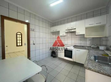 Casa · 196m² · 3 Quartos · 2 Vagas · Casa para alugar em Vila Nossa Senhora De Fátima de 196.00m² com 3 Quartos, 1 Suite e 2 Garagens
