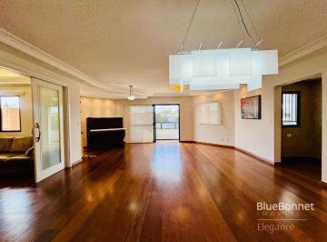 Apartamento · 240m² · 3 Quartos · 3 Vagas · Apartamento para alugar em Centro de 240.00m² com 3 Quartos, 3 Suites e 3 Garagens