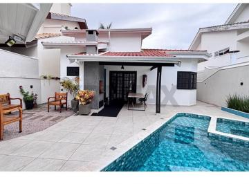 Casa · 220m² · 4 Quartos · Casa de Condomínio para alugar em Granja Olga Ii de 220.00m² com 4 Quartos e 2 Suites