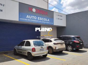 Comercial · 180m² · 3 Vagas · Loja para alugar em Centro de 180.00m² com 3 Garagens