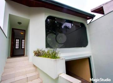 Casa · 360m² · 3 Quartos · 4 Vagas · Casa para venda e aluguel em Centro de 360.00m² com 3 Quartos, 1 Suite e 4 Garagens