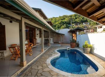 Casa · 154m² · 2 Quartos · 1 Vaga · Casa com matrícula