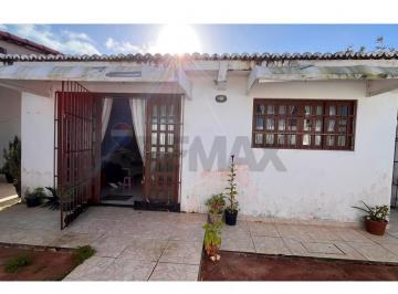 Casa · 280m² · 3 Quartos · 2 Vagas · "Encantadora Casa Reformada, com piscina grande, em Nova Parnamirim"