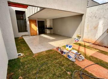 Casa · 105m² · 3 Quartos · 2 Vagas · Casa 03 Quartos, sendo 1 suite localizada no bairro Parque Brasília Anápolis -GO