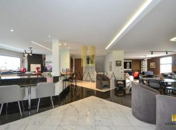 Casa · 598m² · 4 Quartos · 5 Vagas · Casa alto padrão mobiliada com 4 suítes, no bairro Campo Comprido