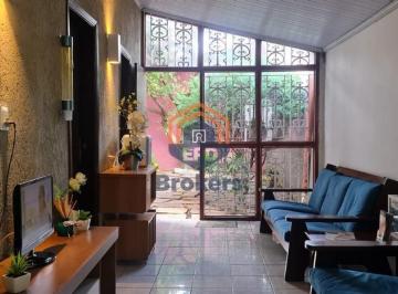 Comercial · 121m² · 6 Quartos · 2 Vagas · Casa Comercial em Anhangabaú - Jundiaí
