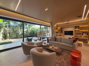 Casa · 563m² · 3 Quartos · 4 Vagas · Casa a venda no Brooklin, 3 suítes + escritório - 563m2!