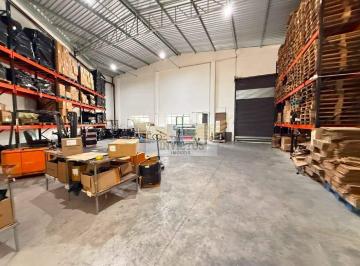 Comercial · 300m² · 3 Vagas · Galpão Comercial Novo para Alugar, 300m² - Campestre, Santo André/SP.