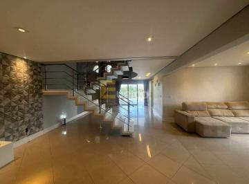 Casa · 275m² · 3 Quartos · 4 Vagas · Casa em condomínio à venda no Condomínio Bosque dos Cambarás em Valinhos/SP