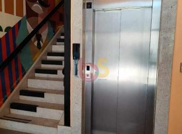 Comercial · 30m² · VENDO SALA/LOJA NO CENTRO