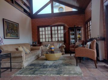 Casa · 250m² · 4 Quartos · 3 Vagas · Sobrado 4 dormitórios, sendo 2 suítes, 3 vagas, quintal e churrasqueira no Lauzane Paulista