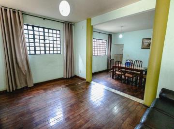 Casa · 250m² · 4 Quartos · 2 Vagas · Casa à Venda - Bandeirantes, 4 Quartos, 250 m2
