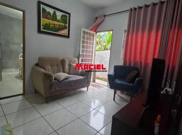 Casa · 65m² · 2 Quartos · 2 Vagas · Ótima casa de 2 dormitórios no Jardim Santa Hermínia