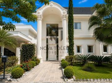 Casa · 650m² · 4 Quartos · 3 Vagas · Casa Condomínio - Residencial - No bairro Jardim do Golfe - 4 quartos