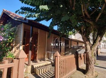 112e7713b520a82fc37ee63912984bed1dd642ca · ESPRAIADO - LOCAÇÃO SEM CAUÇÃO. Casa com quintal.
