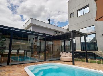 Casa · 280m² · 2 Vagas · Casa à venda em Itacorubi, Florianópolis