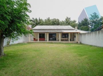 Casa de praia com 4 dormitórios a 350 m da praia · Casa de praia com 4 dormitórios a 350 m da praia