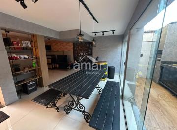 Casa · 180m² · 3 Quartos · 2 Vagas · Casa Geminada no bairro Paqueta