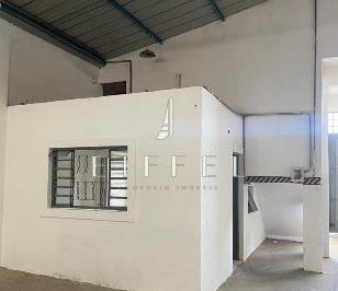 Comercial · 483m² · 4 Vagas · Galpão à venda e para alugar em Sorocaba, Cajuru do Sul, com 483 m²
