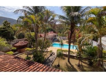 Terreno · 600m² · 5 Quartos · 8 Vagas · Chácara para venda em Centro de 600.00m² com 5 Quartos, 1 Suite e 8 Garagens