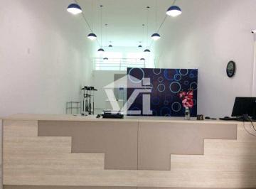 Comercial · 160m² · 2 Vagas · Sala Comercial para venda e aluguel em Centro de 160.00m² com 2 Garagens
