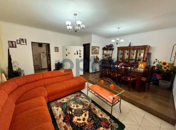 Casa · 270m² · 3 Quartos · 3 Vagas · Casa para venda em Santo Antônio de 270.00m² com 3 Quartos, 1 Suite e 3 Garagens